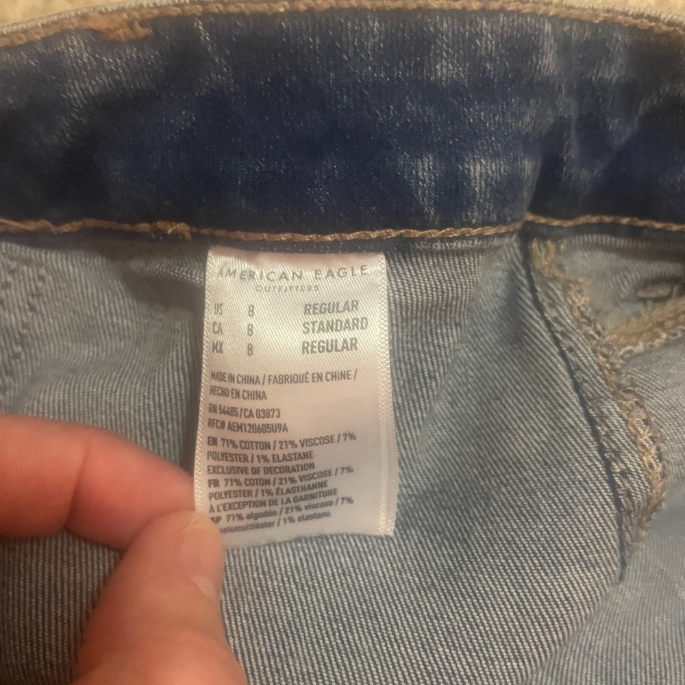 American Eagle Outfitters Dark Blue Flare Jeans - Picture 3 of 3